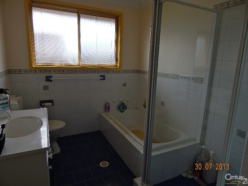 37 Ligar Street, Hill Top NSW 2575