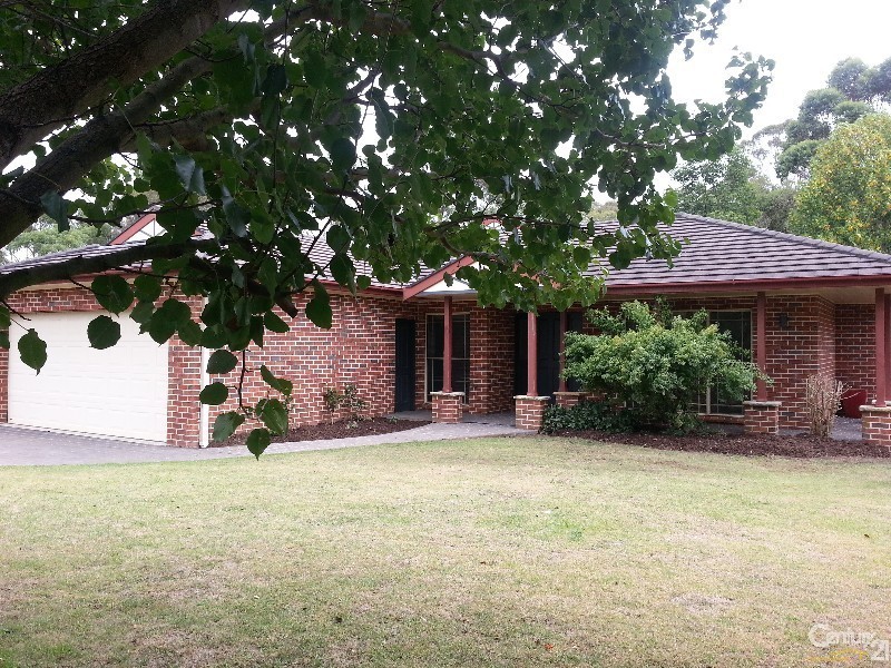 12 Linden Way, Bowral NSW 2576