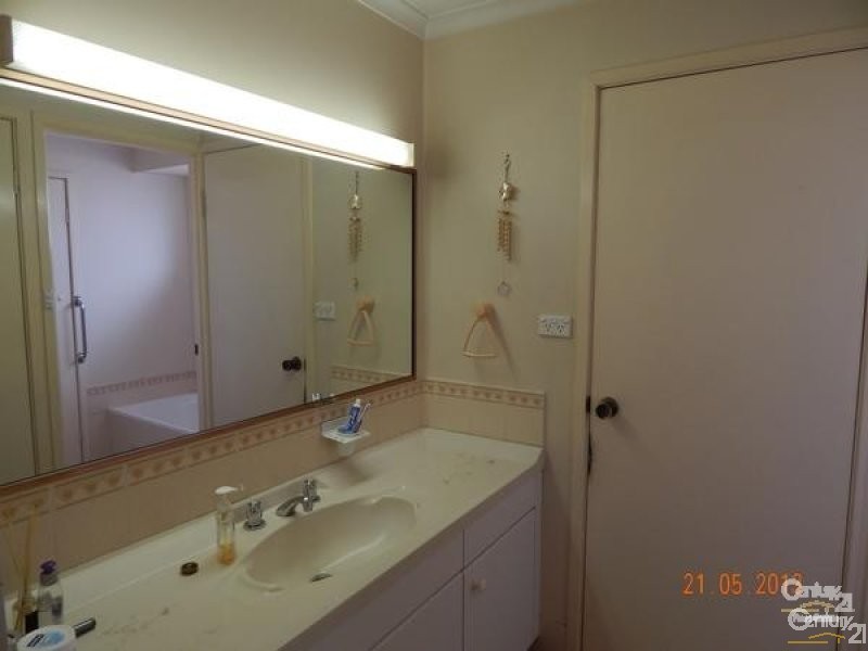 52 Ella Street, Hill Top NSW 2575