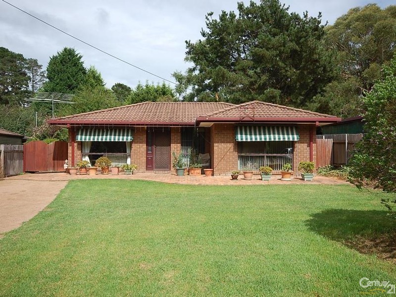 76 Railway Avenue, Colo Vale NSW 2575