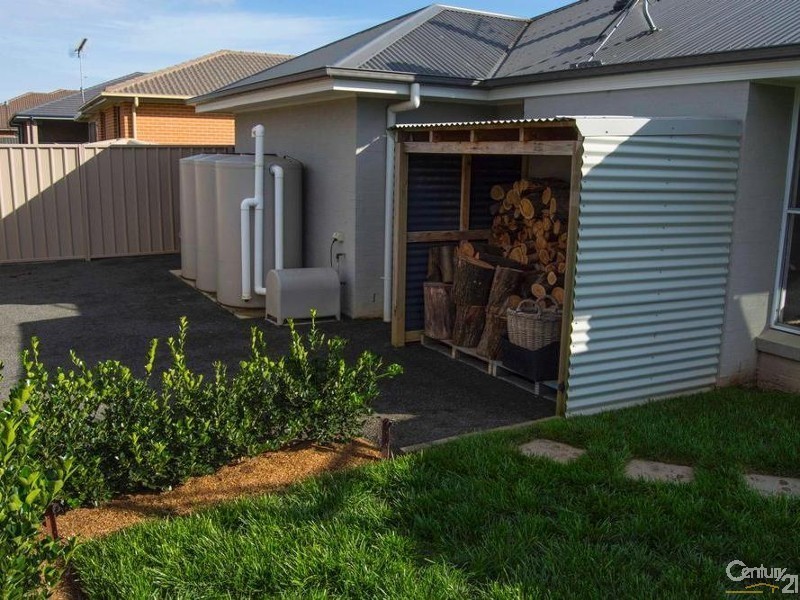 15  Napper Close, Moss Vale NSW 2577