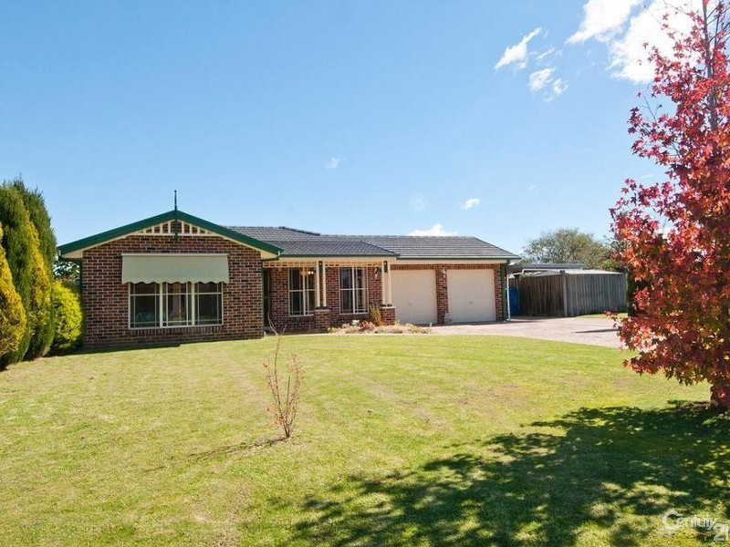 2 Rain Tree Way, Bowral NSW 2576