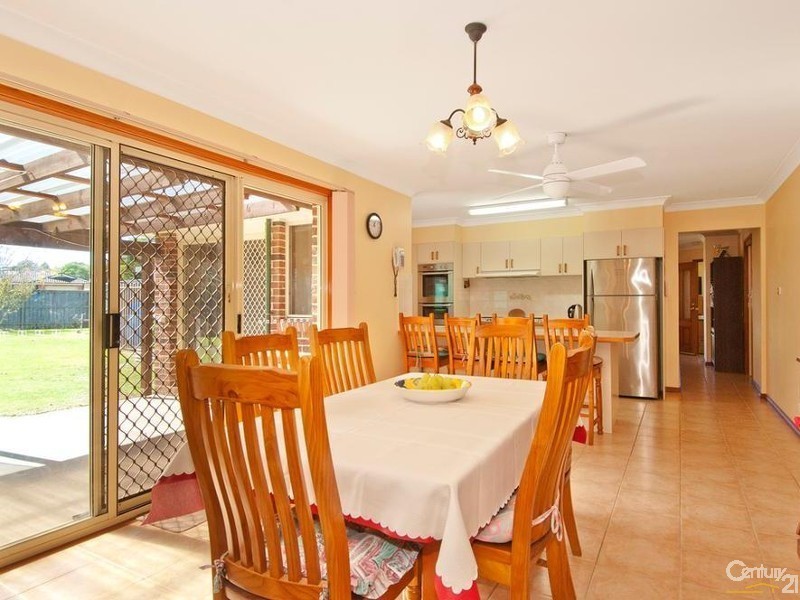 2 Rain Tree Way, Bowral NSW 2576