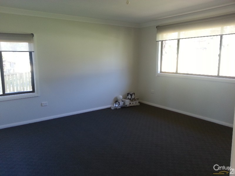 61 Cumberteen Street, Hill Top NSW 2575