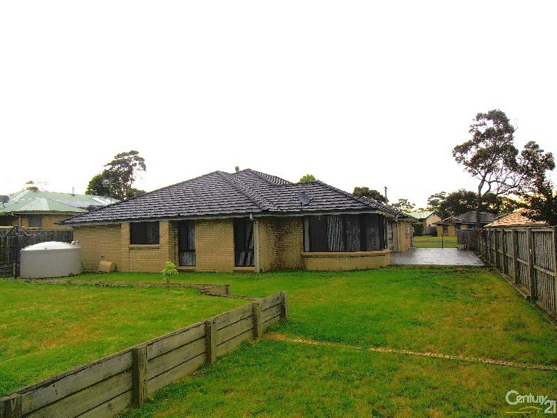 20 Ella Street, Hill Top NSW 2575