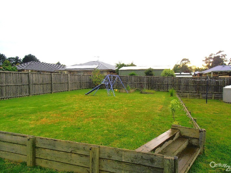 20 Ella Street, Hill Top NSW 2575