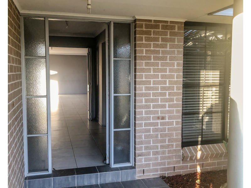 20 Ella Street, Hill Top NSW 2575