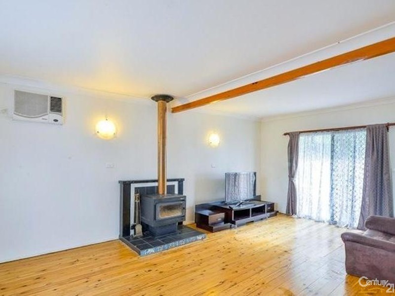 27 Ligar Street, Hill Top NSW 2575