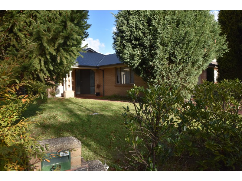 19 Linden Way, Bowral NSW 2576