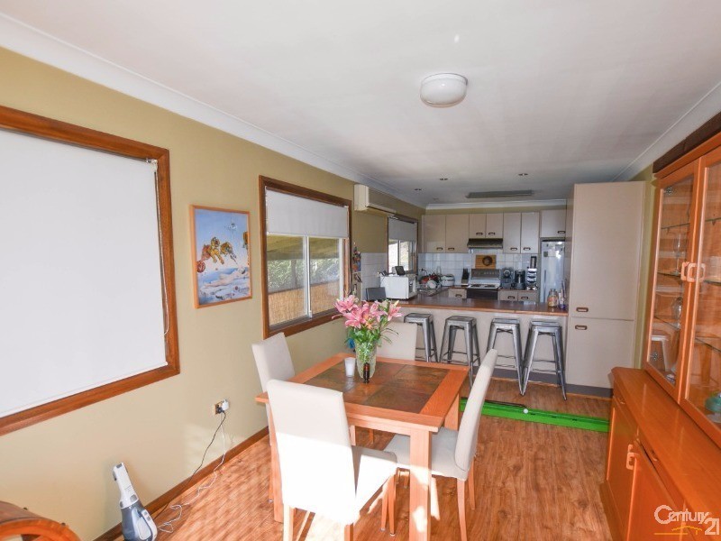102 Cobb Lane, Welby NSW 2575