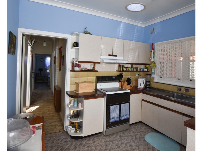 15 Gordon Road, Bowral NSW 2576