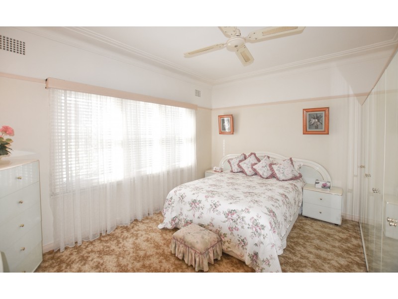 15 Gordon Road, Bowral NSW 2576