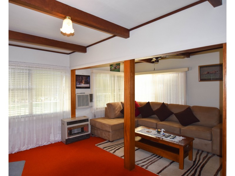 15 Gordon Road, Bowral NSW 2576