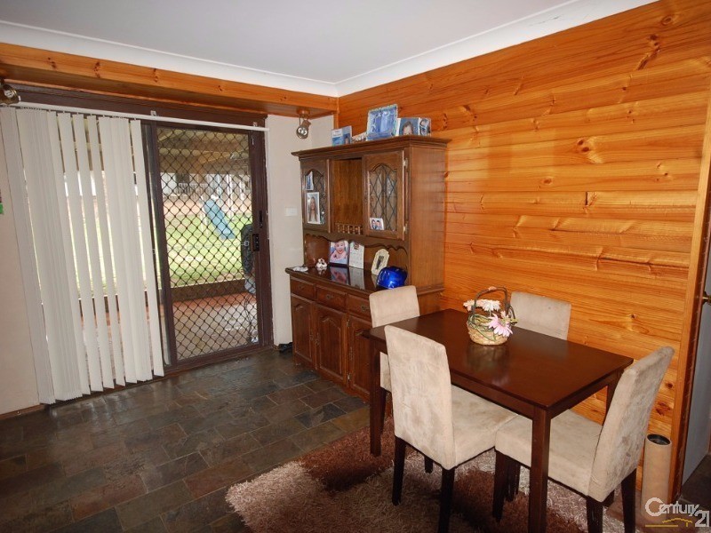 64 Ella Street, Hill Top NSW 2575