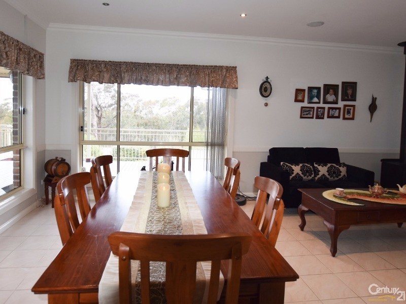29 Stanley Street, Hill Top NSW 2575