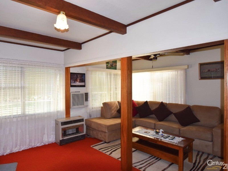 15 Gordon Road, Bowral NSW 2576