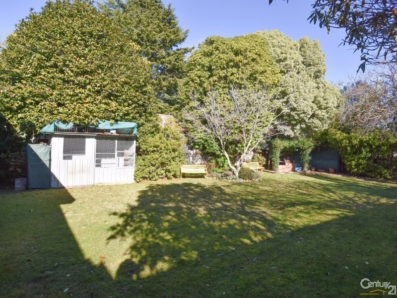 15 Gordon Road, Bowral NSW 2576