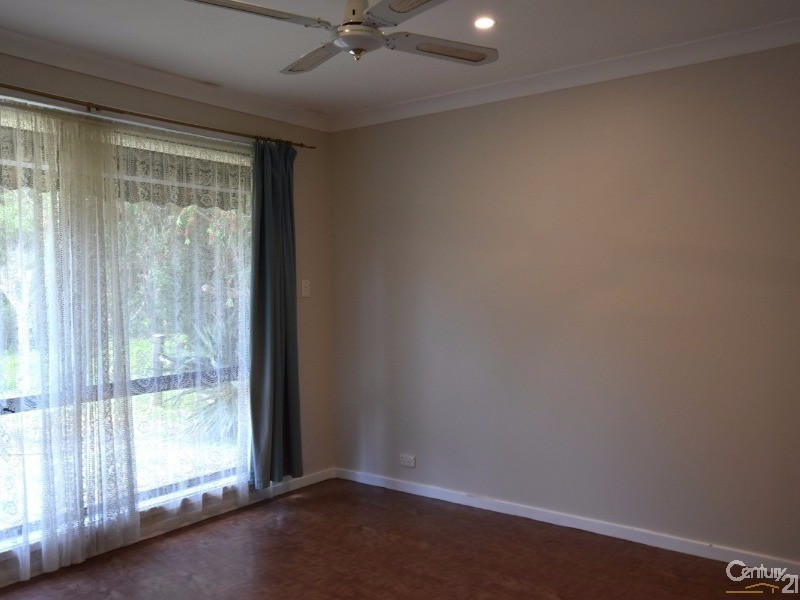 74 Railway Avenue, Colo Vale NSW 2575