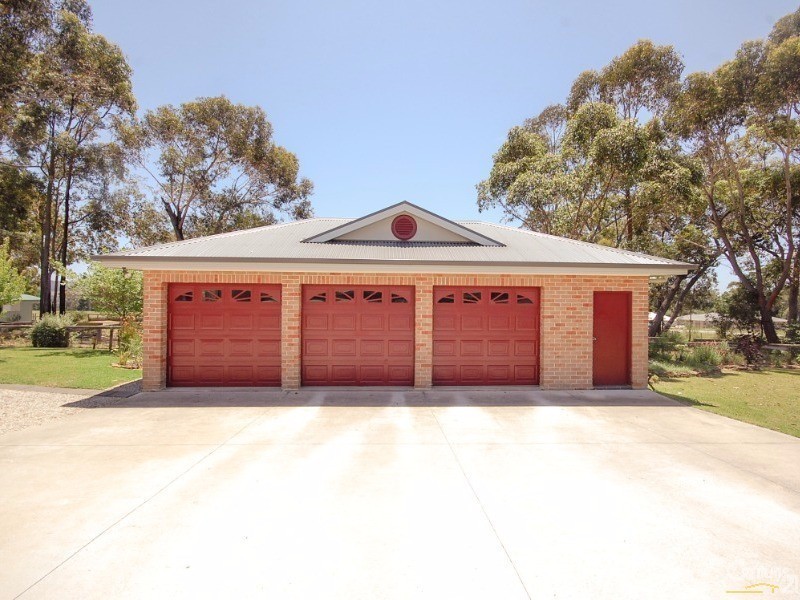 15 Yerelda Street, Colo Vale NSW 2575