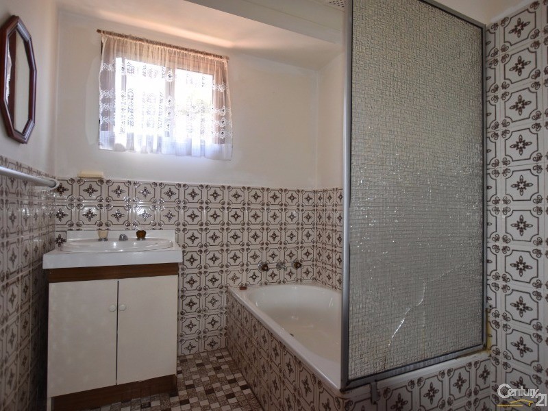 51 Ella Street, Hill Top NSW 2575