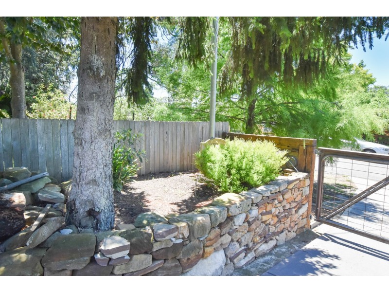 19  Station Street, Aylmerton NSW 2575