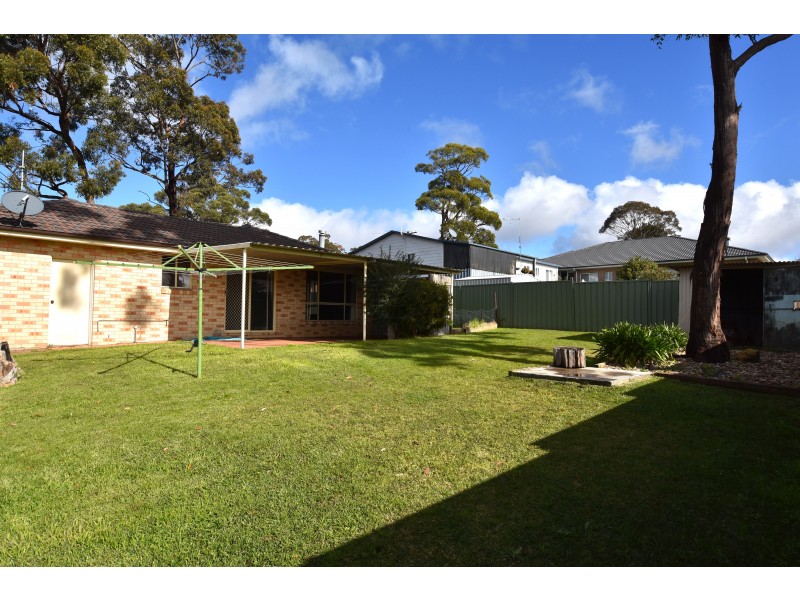 10 Raglan Street, Hill Top NSW 2575