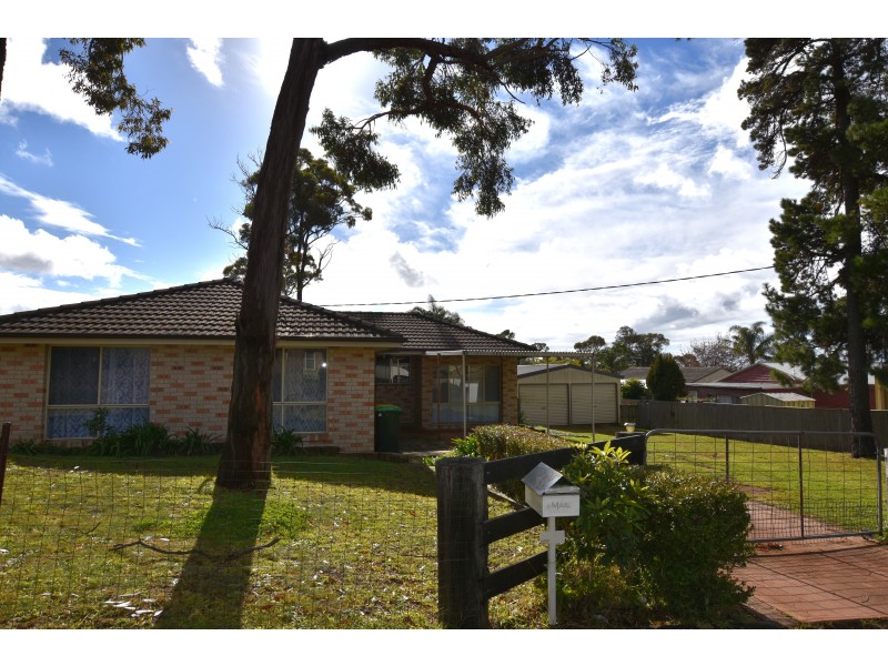 10 Raglan Street, Hill Top NSW 2575