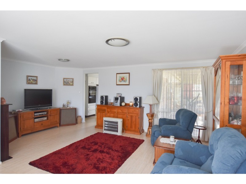 23 Dora Street, Hill Top NSW 2575