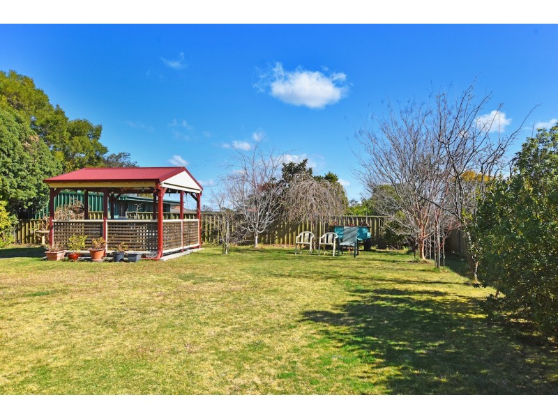 23 Dora Street, Hill Top NSW 2575