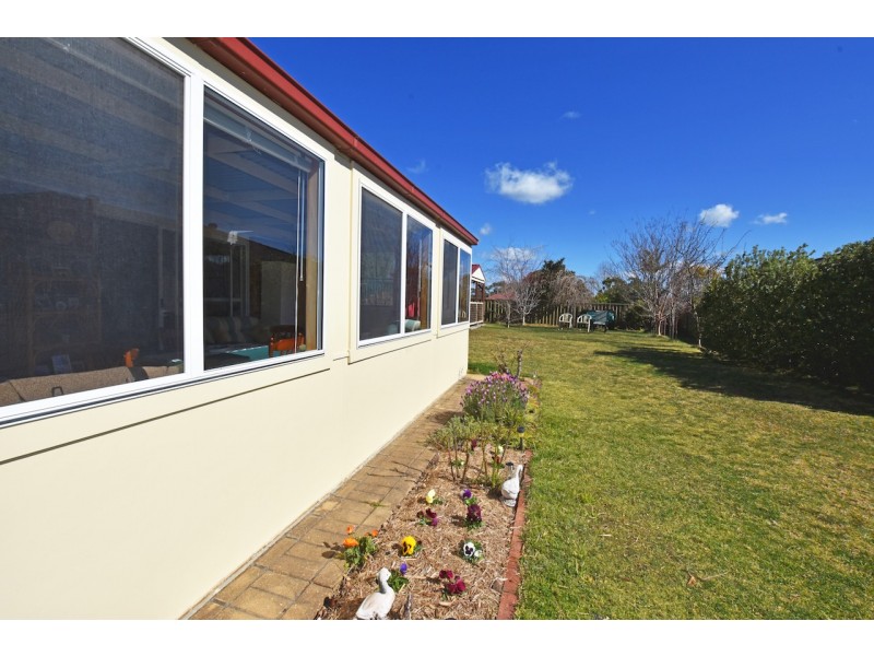 23 Dora Street, Hill Top NSW 2575