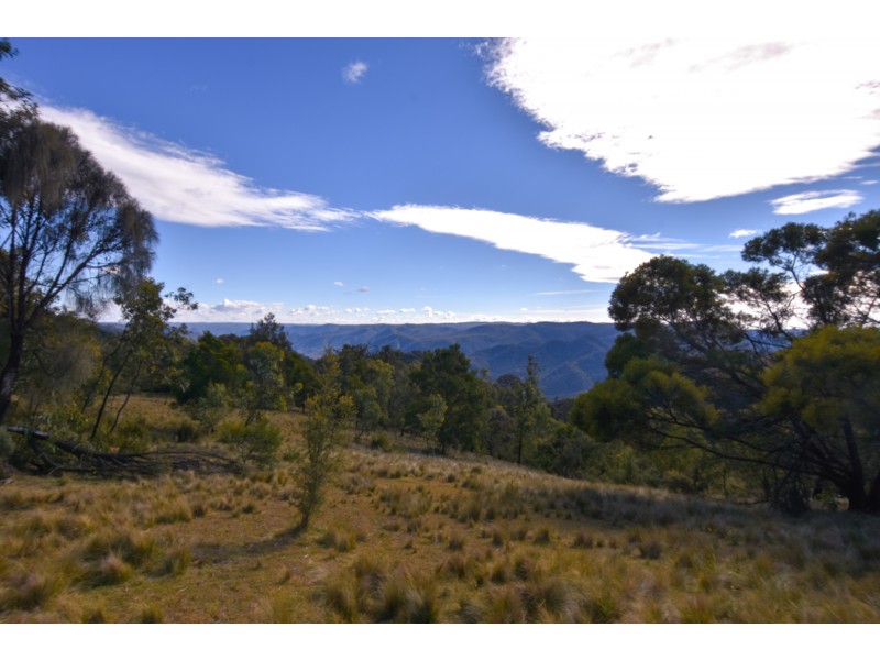 2764 Wombeyan Caves Road, Bullio NSW 2575