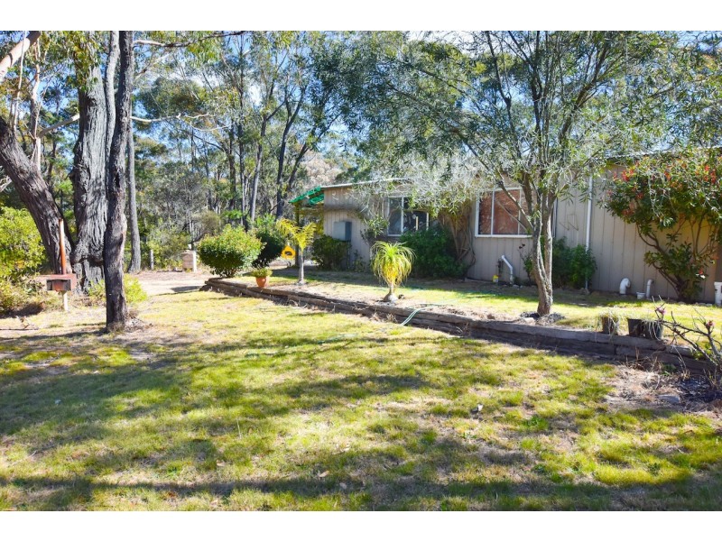 5 Ashley Place, Hill Top NSW 2575