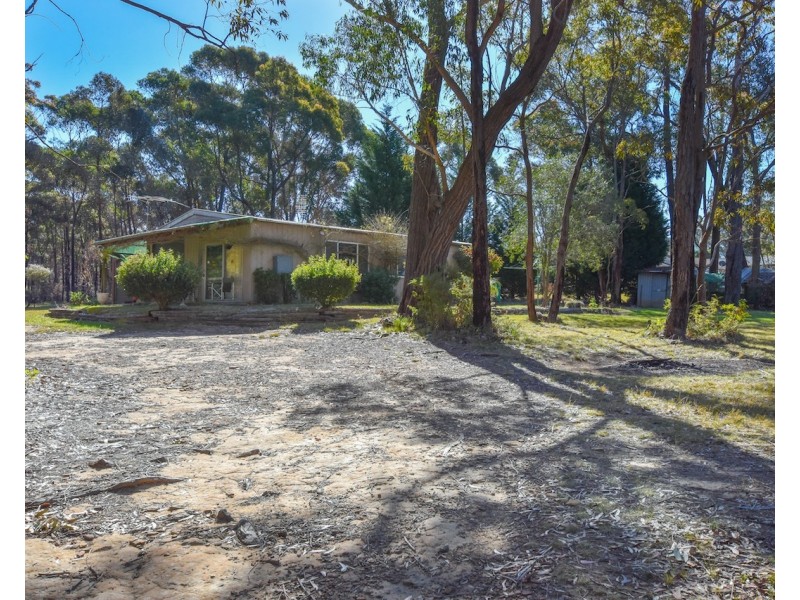 5 Ashley Place, Hill Top NSW 2575