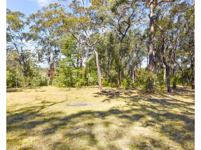 5 Ashley Place, Hill Top NSW 2575