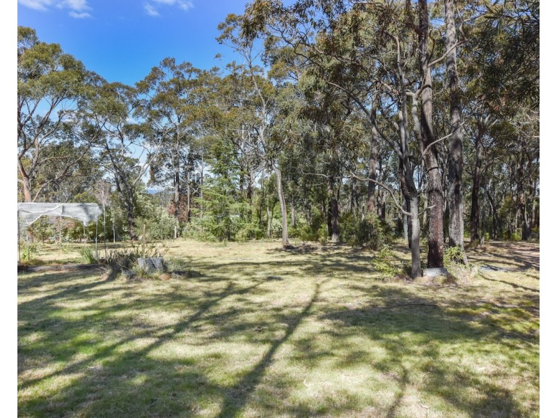 5 Ashley Place, Hill Top NSW 2575