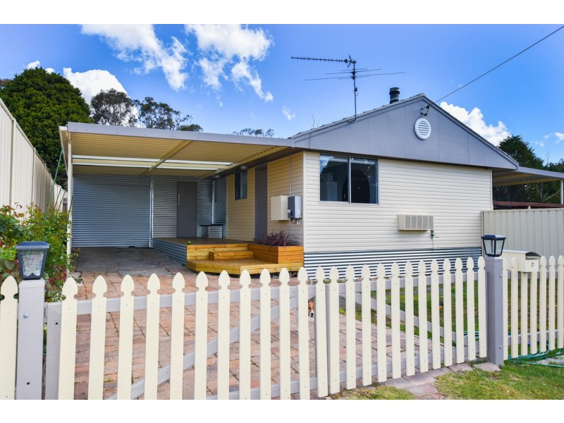 2 Cumberteen Street, Hill Top NSW 2575