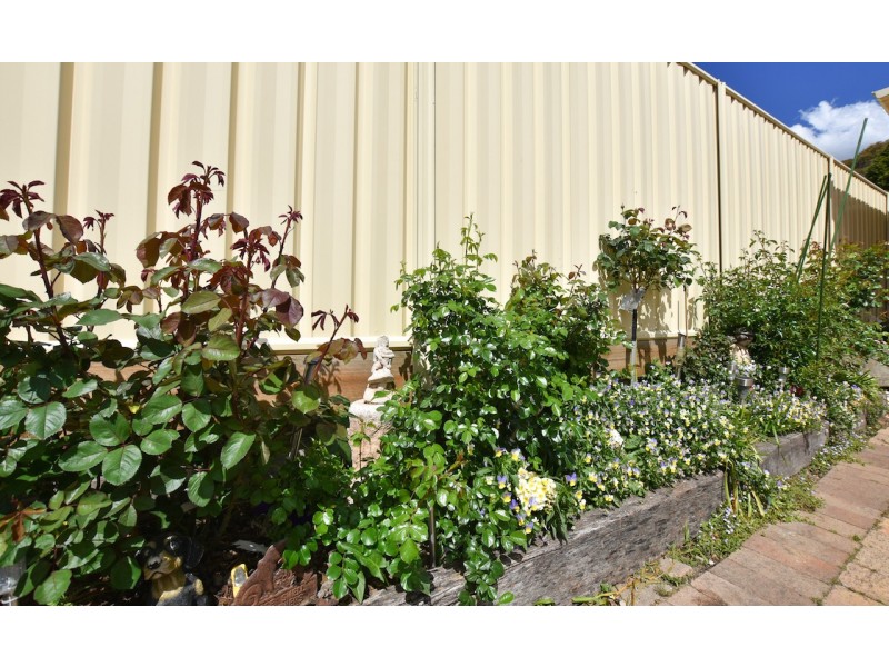 2 Cumberteen Street, Hill Top NSW 2575