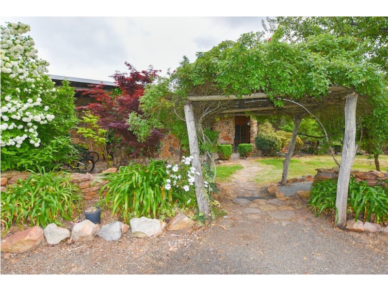 541 Tugalong Road, Canyonleigh NSW 2577