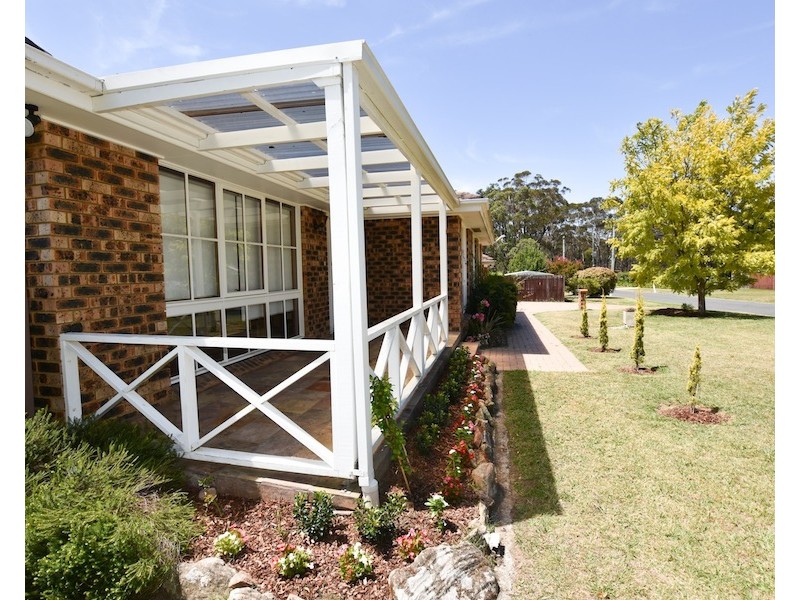 6 Telopea Street, Colo Vale NSW 2575