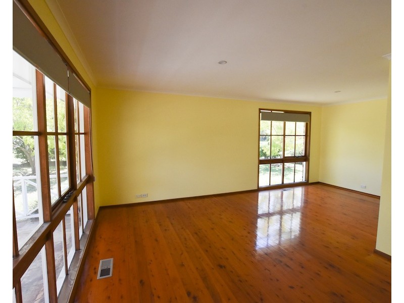 6 Telopea Street, Colo Vale NSW 2575