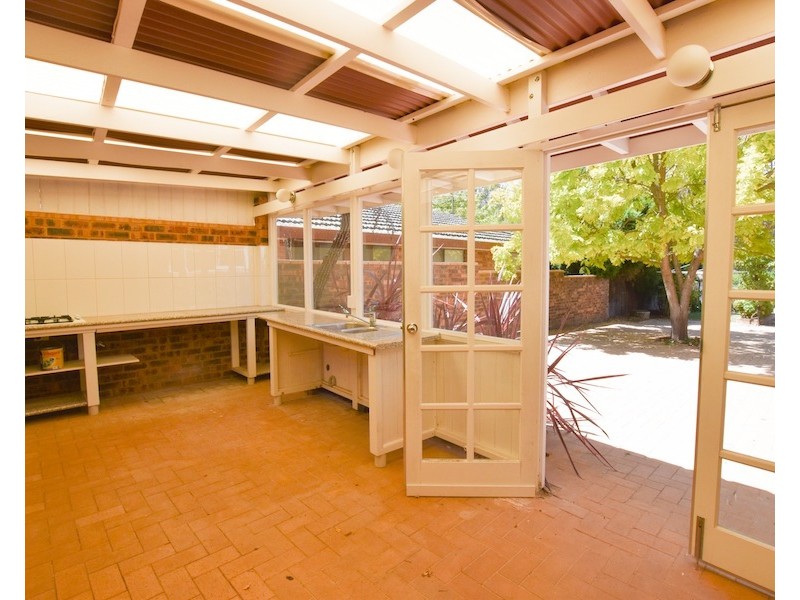 6 Telopea Street, Colo Vale NSW 2575