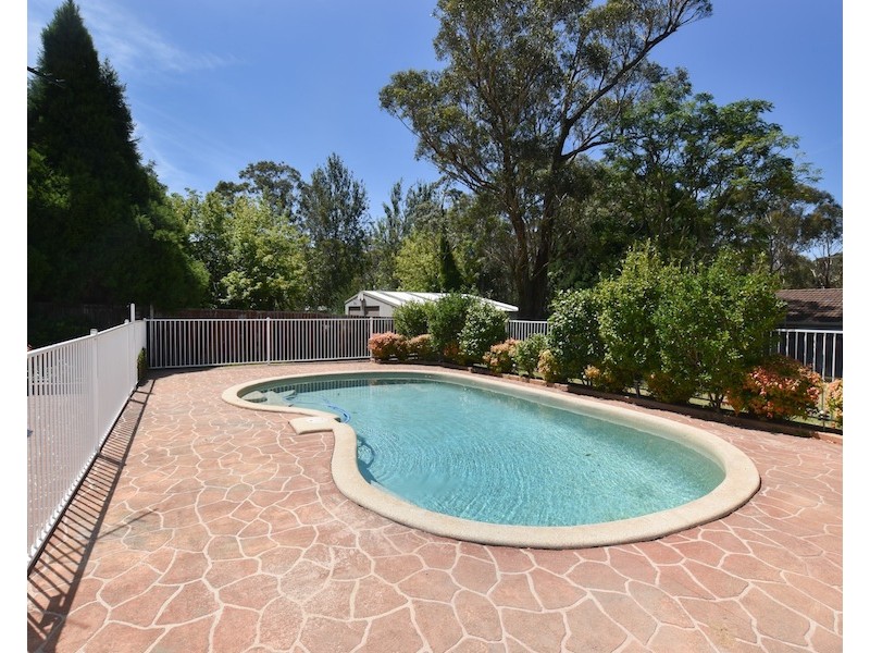 6 Telopea Street, Colo Vale NSW 2575