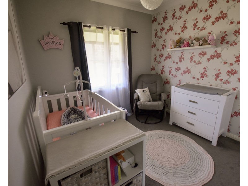 4 Government Road, Yerrinbool NSW 2575