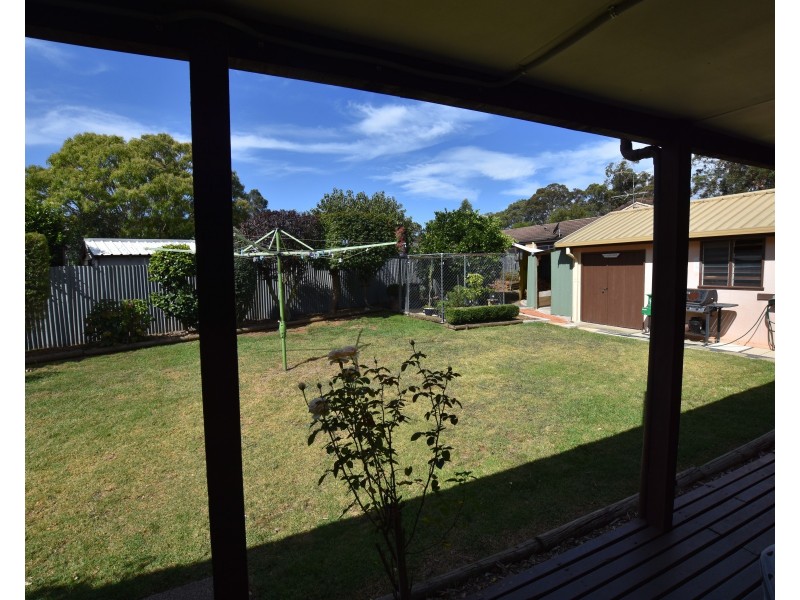 4 Government Road, Yerrinbool NSW 2575