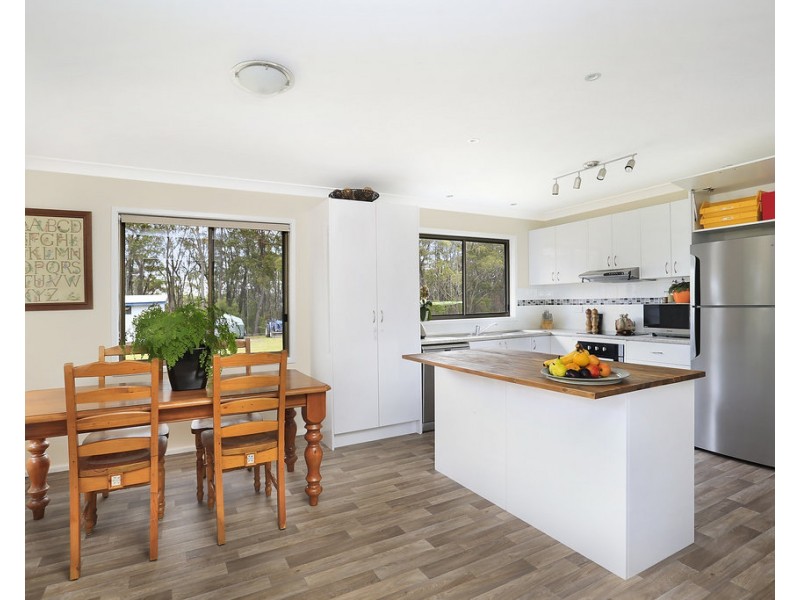 5 Acacia Street, Colo Vale NSW 2575