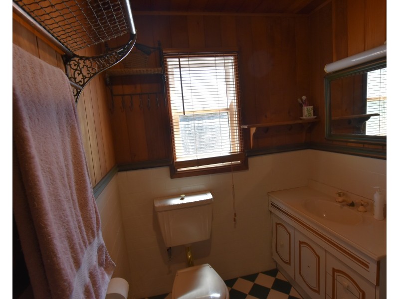 3 Currockbilly Street, Welby NSW 2575