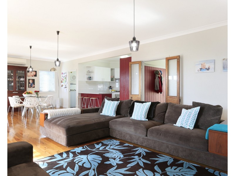 16  Raglan Street, Hill Top NSW 2575