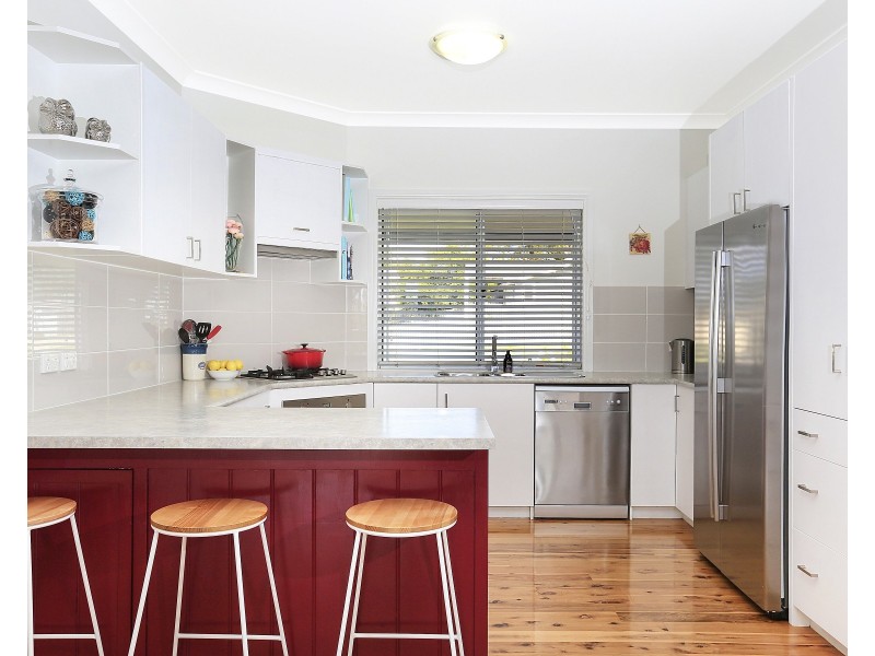 16  Raglan Street, Hill Top NSW 2575