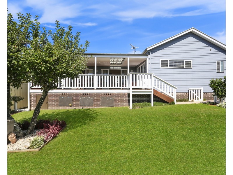 16  Raglan Street, Hill Top NSW 2575