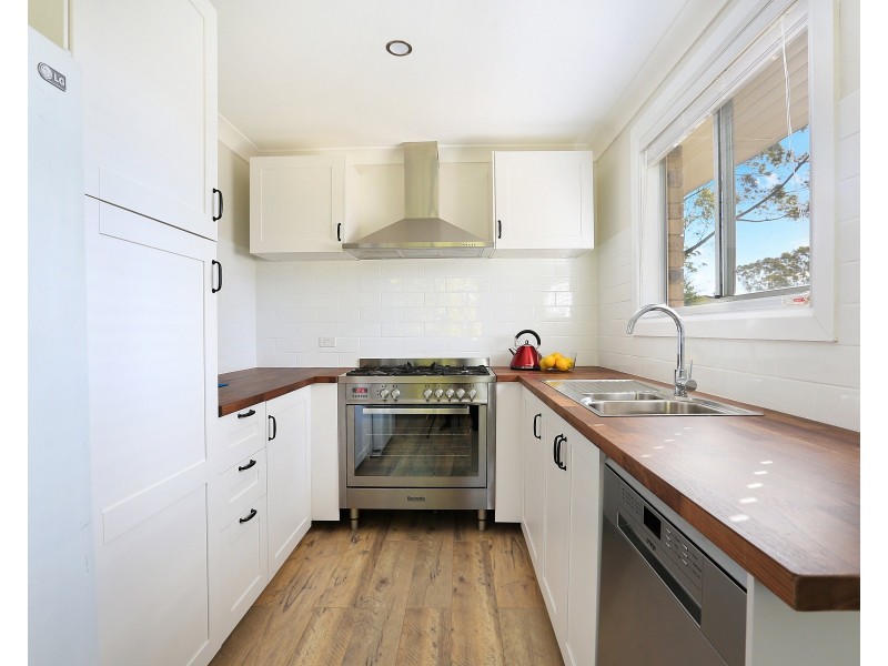 24 Dora Street, Hill Top NSW 2575